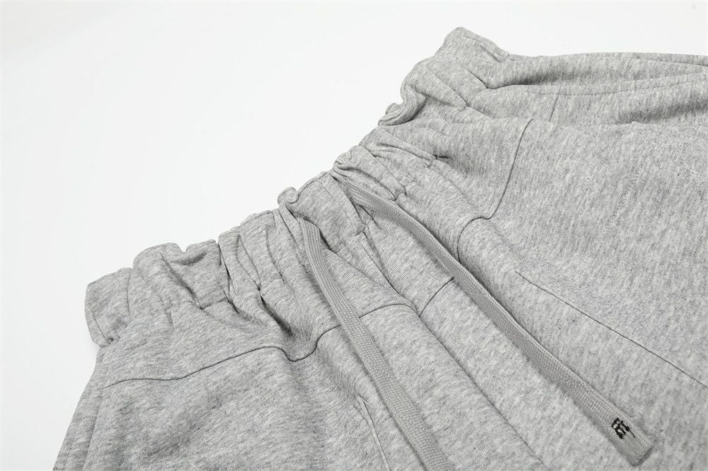 Men's vibe-style loose-fit five-point sweatpants with unique design sense