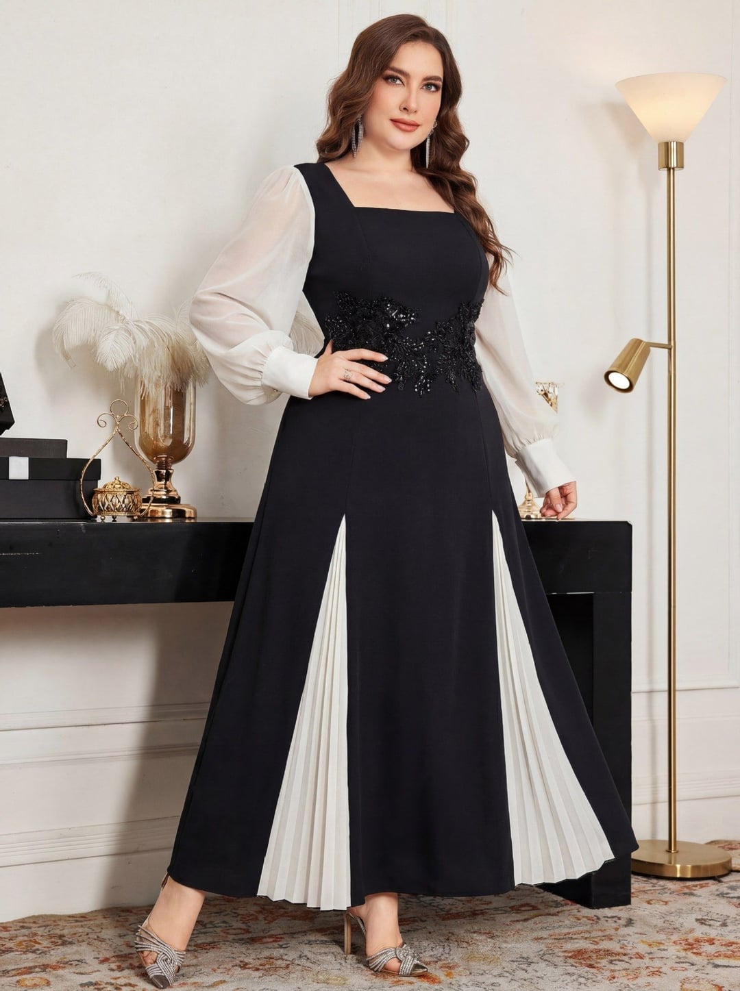Plus Size European Elegant Square Neck Long Sleeve Pleated Appliqué Top