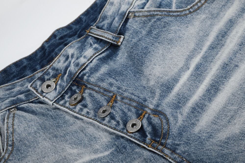 Men Light‑Wash Distressed Denim 5‑Point Shorts Summer Button Fly Offset Placket Stylish Casual Shorts