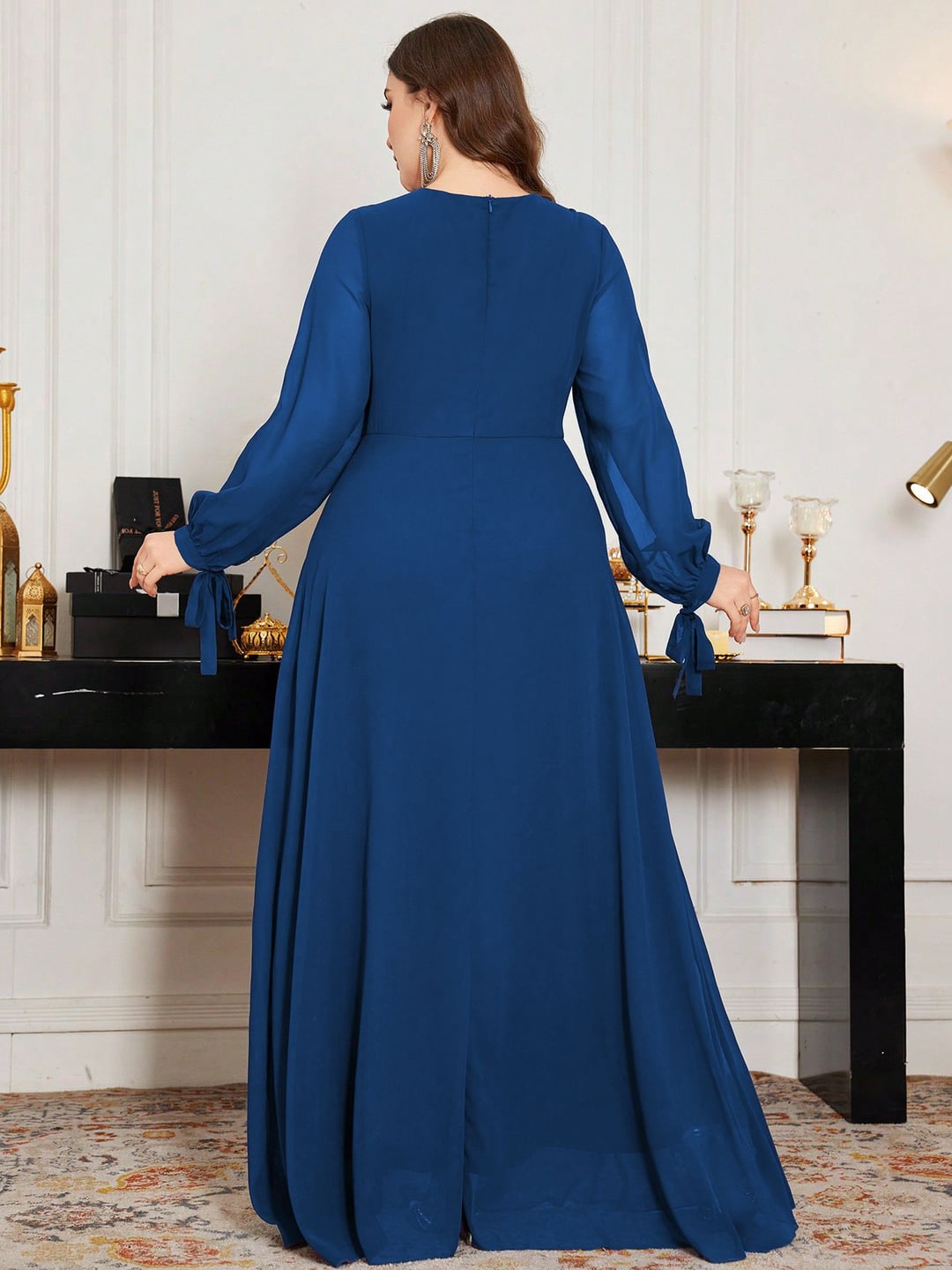 Plus Size Evening Dress, Round Neck, Long Sleeve, Side Slit, Sequin Elegant Design