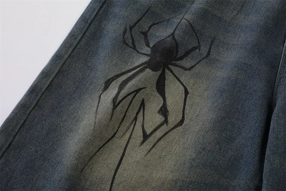 Men's loose casual denim shorts with trendy spider print