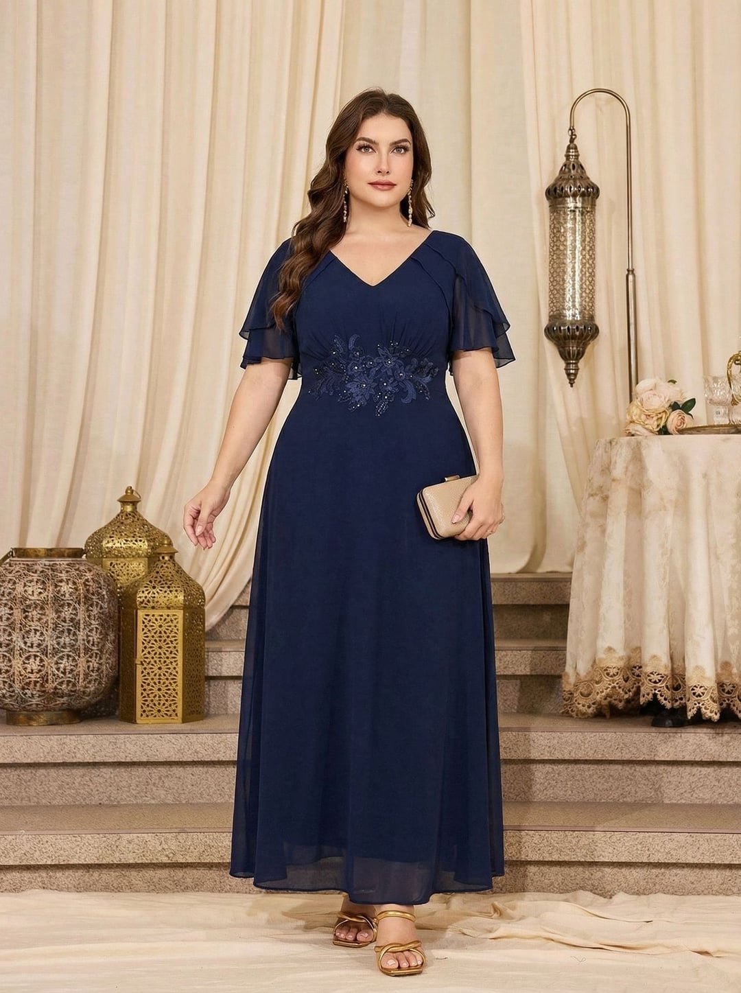 Elegant Plus Size V-Neck Cap Sleeve Appliqué Formal Evening Dress European Style