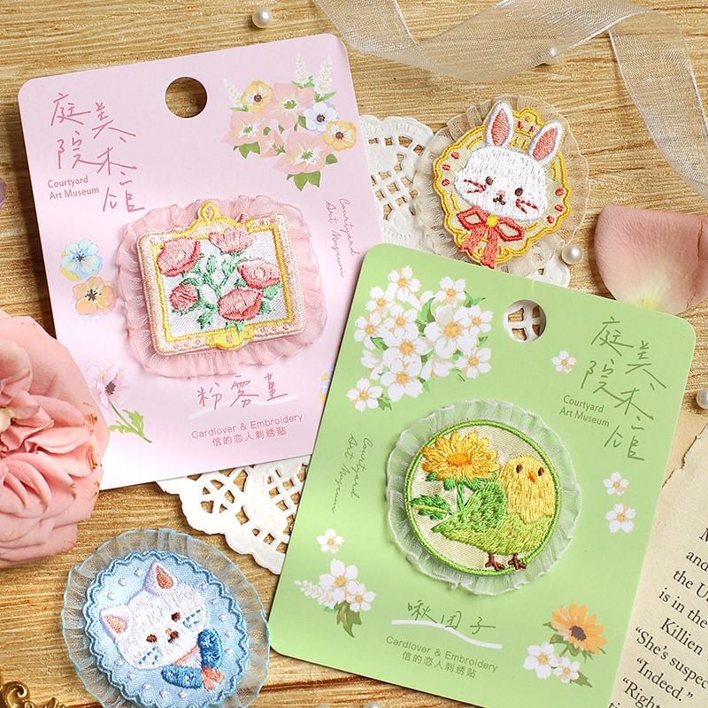 Self adhesive Floral Animal Lace Embroidered Patches for Bag and Clothing Decoration