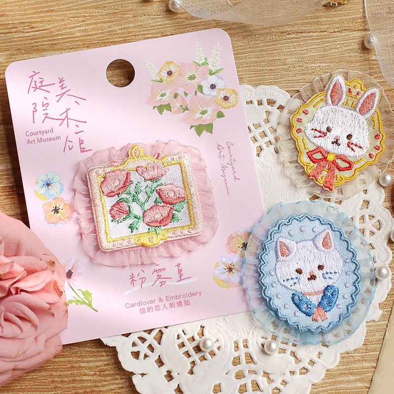 Self adhesive Floral Animal Lace Embroidered Patches for Bag and Clothing Decoration
