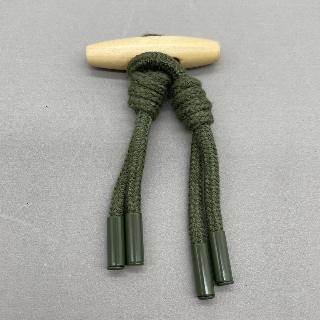 Wood Cotton Cord Toggle Buttons with Alloy Tip for Wool Coat Decoration