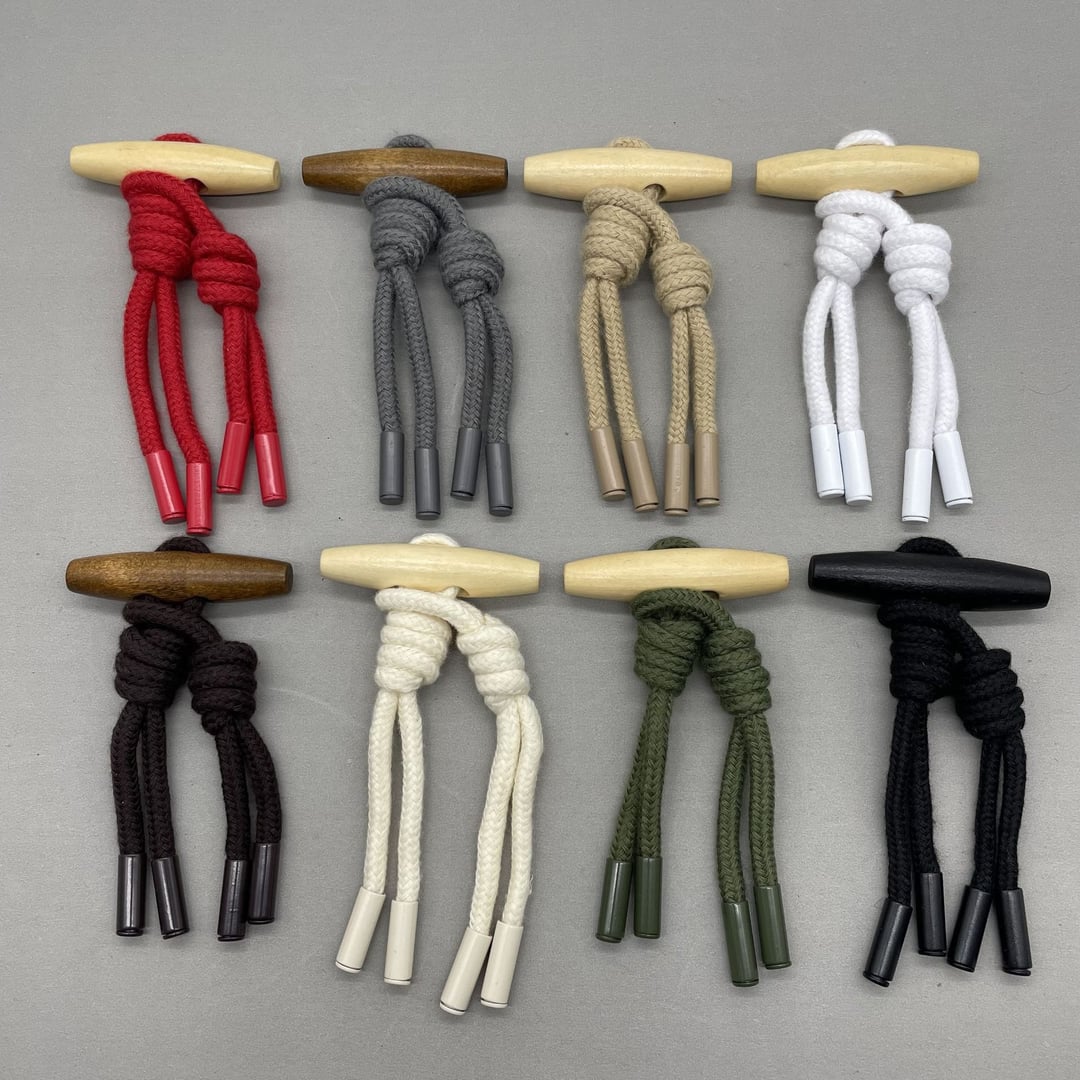 Wood Cotton Cord Toggle Buttons with Alloy Tip for Wool Coat Decoration