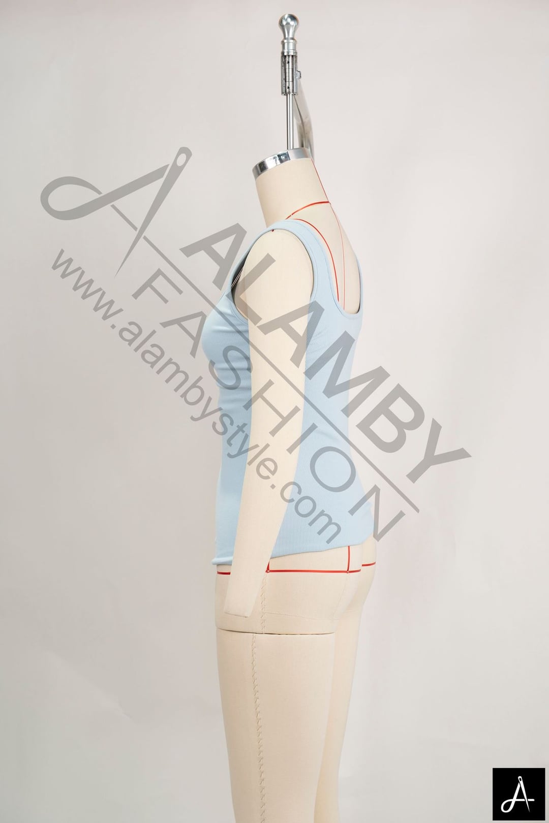Square Neck Contrast‑Piping Sleeveless Cami Top